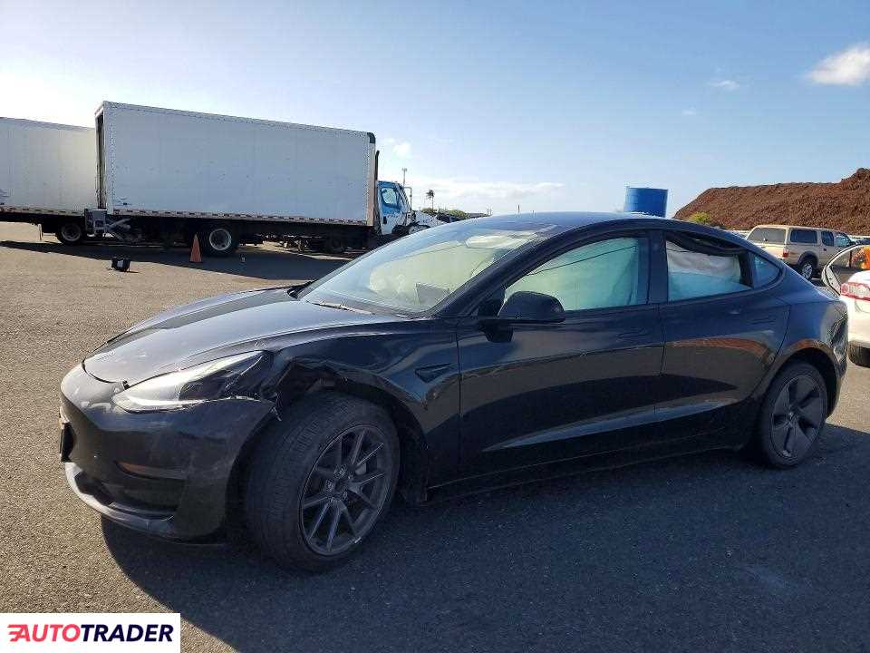 Tesla Model 3 2023