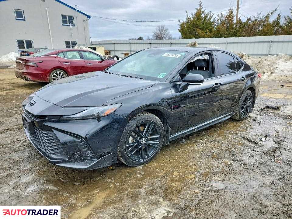 Toyota Camry 2025 2
