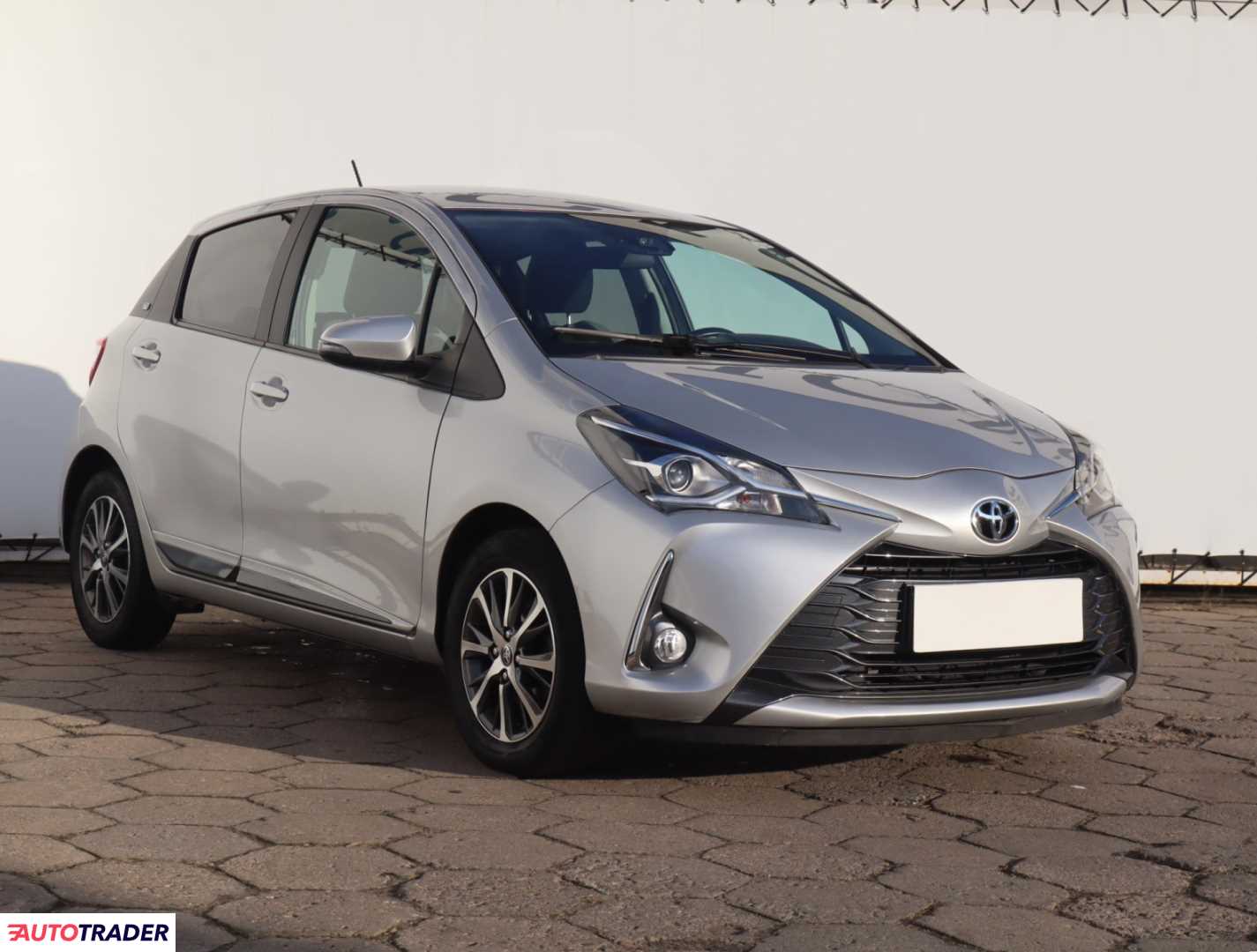Toyota Yaris 2020 1.5 109 KM