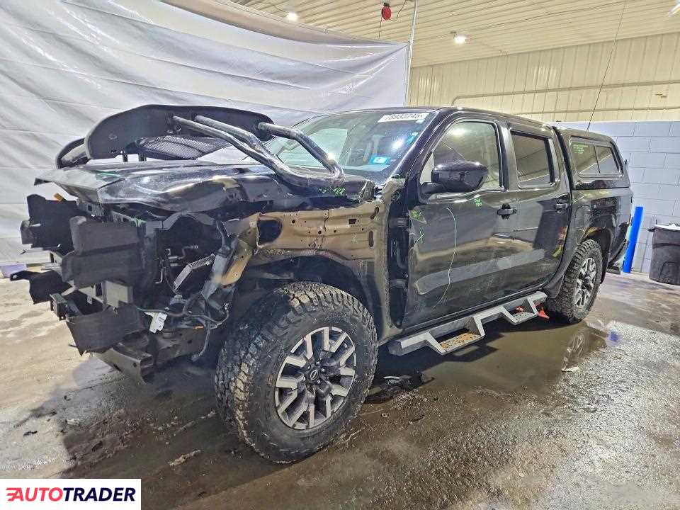 Nissan Frontier 2022 3