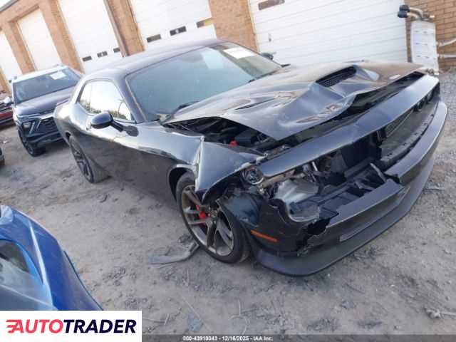 Dodge Challenger 2021 6