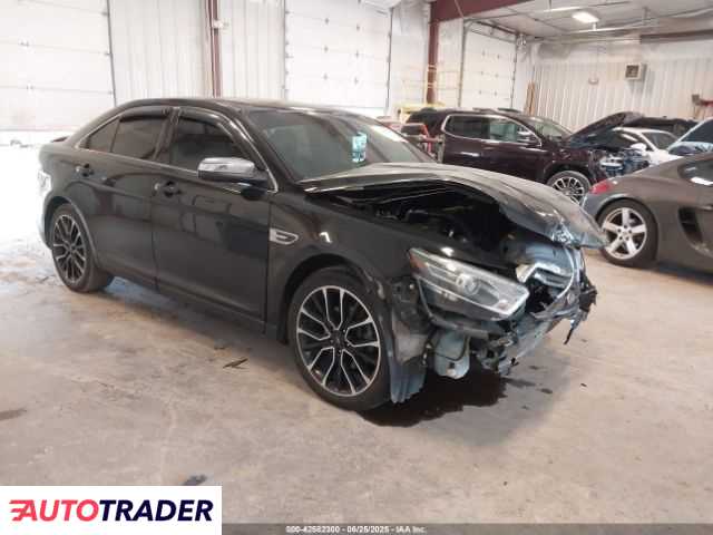 Ford Taurus 2019 3