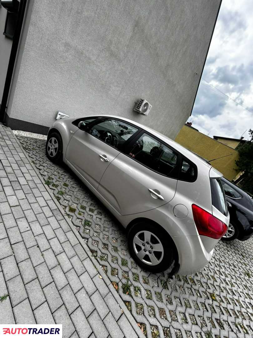 Kia Venga 2011 1.6 125 KM Kia Venga 2011 1.6 125 KM