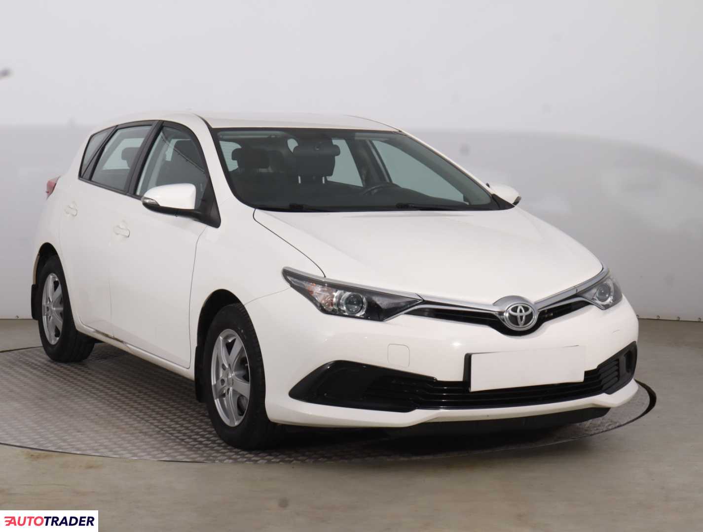 Toyota Auris 2017 1.3 97 KM