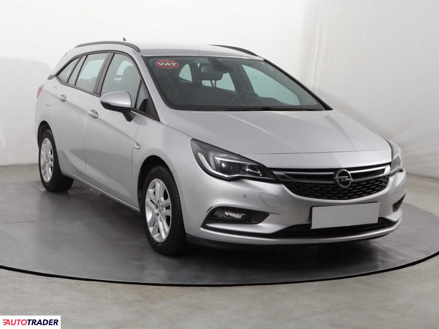Opel Astra 2017 1.6 108 KM
