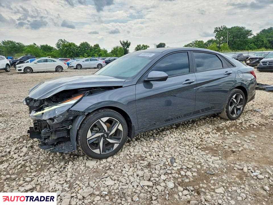 Hyundai Elantra 2023 2