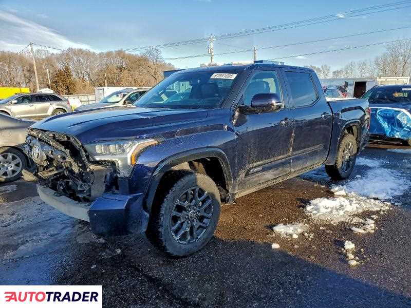 Toyota Tundra 2022 3