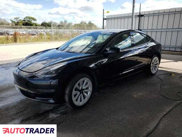 Tesla Model 3 2023