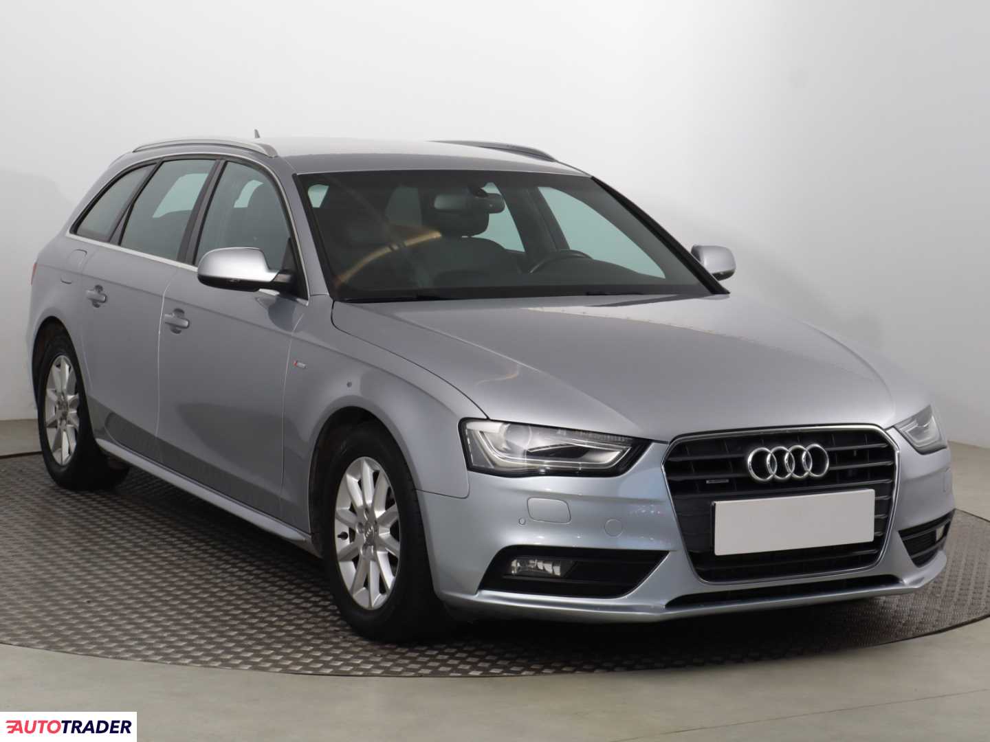 Audi A4 2015 2.0 174 KM