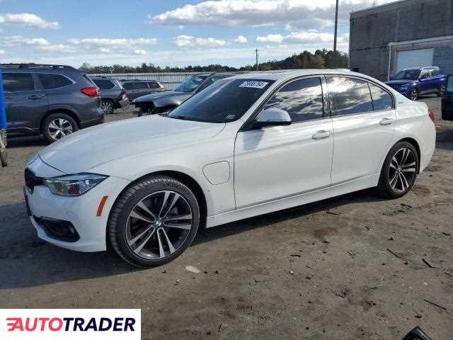 BMW 330 2018 2