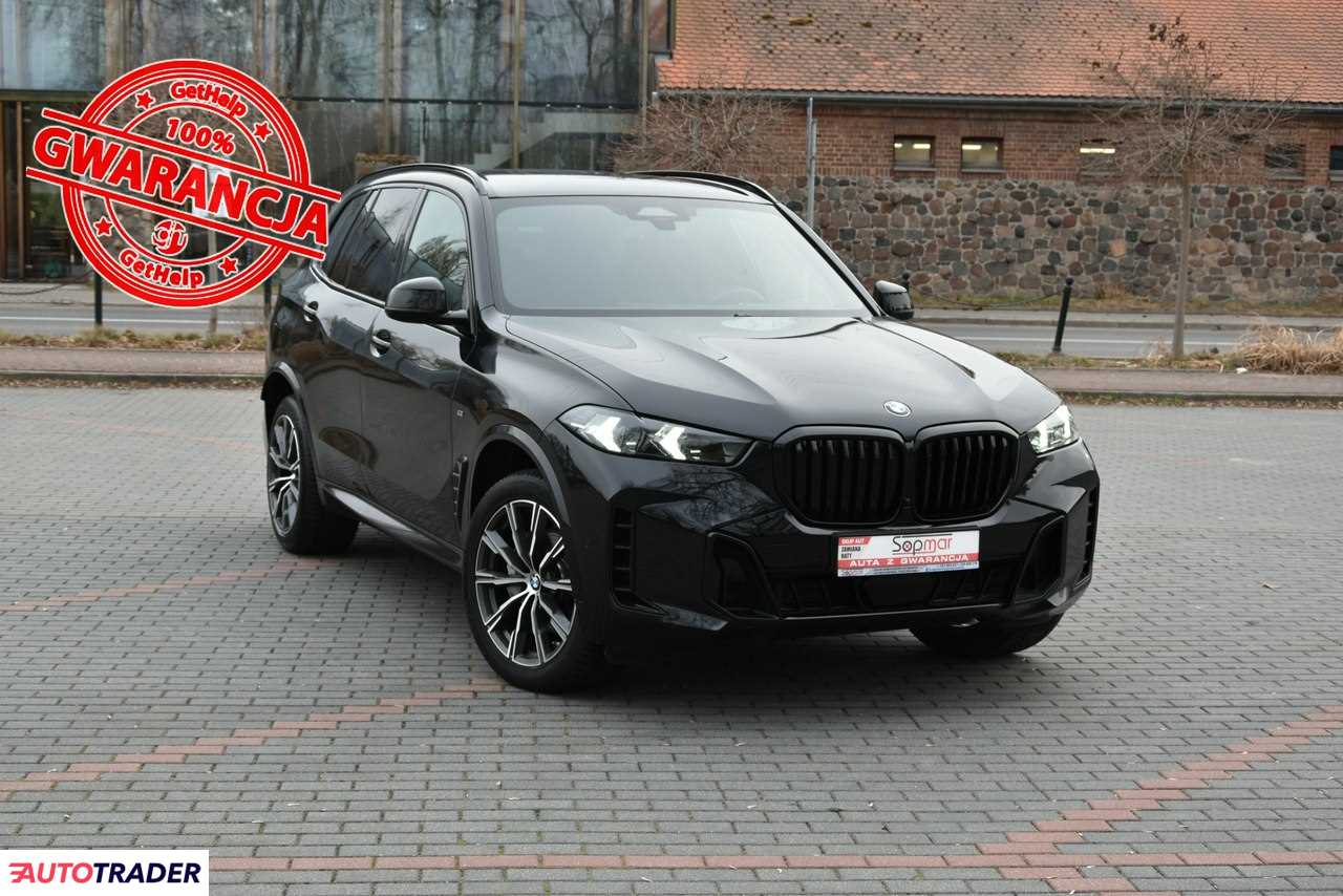 BMW X5 2025 3.0 297 KM