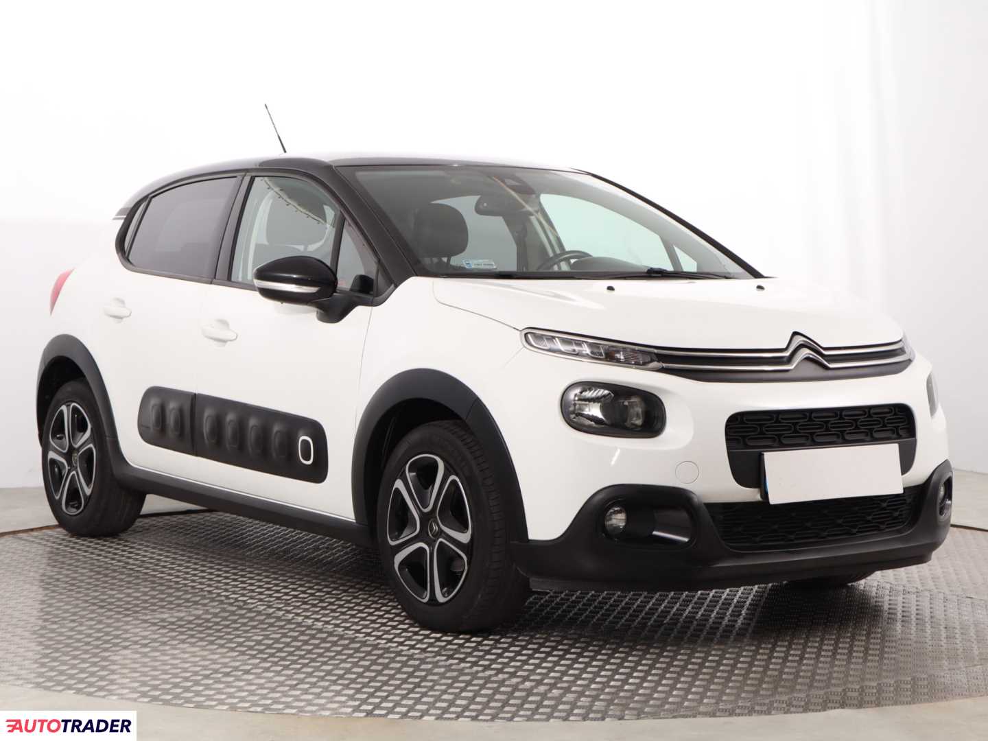 Citroen C3 2017 1.2 108 KM