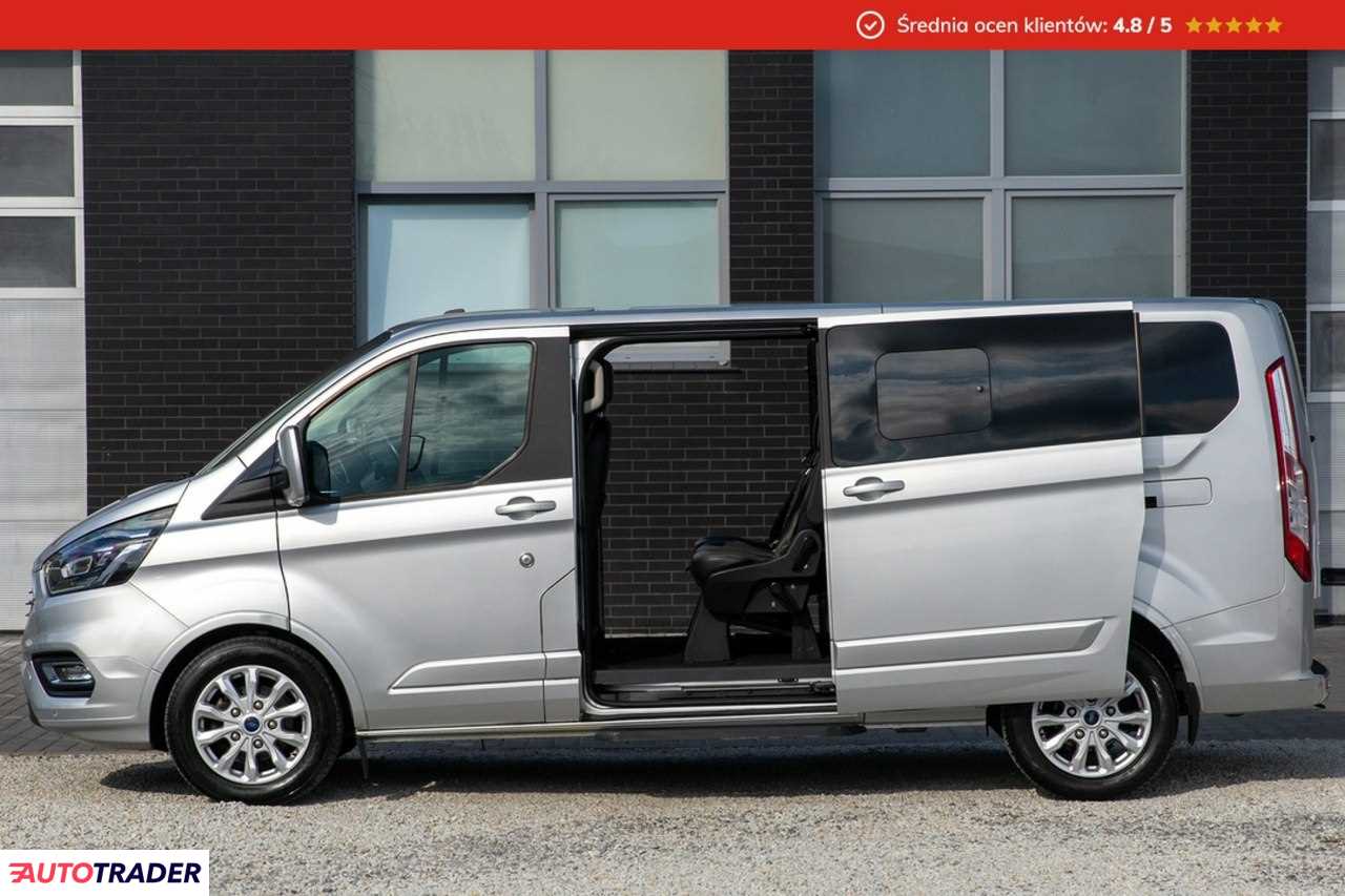 Ford Tourneo Custom 2022 2 130 KM Ford Tourneo Custom 2022 2 130 KM