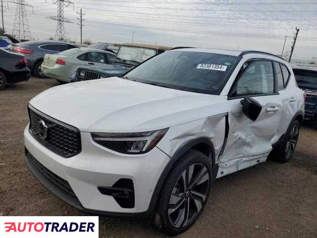 Volvo XC40 2024 2