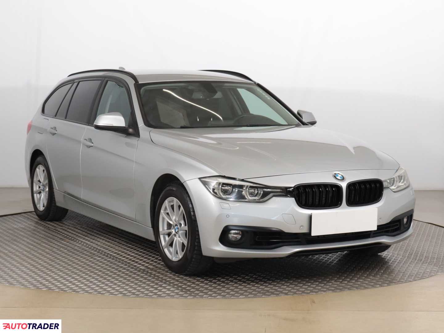 BMW 318 2018 1.5 134 KM