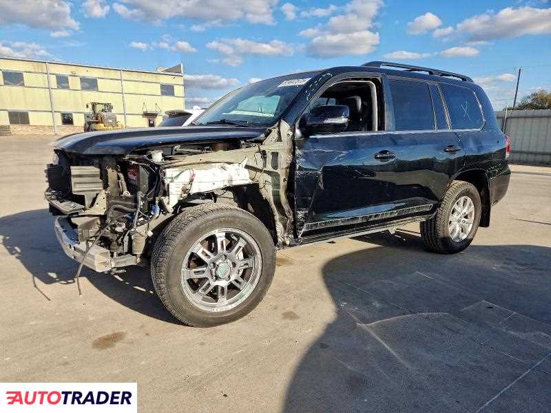 Toyota Land Cruiser 2021 5