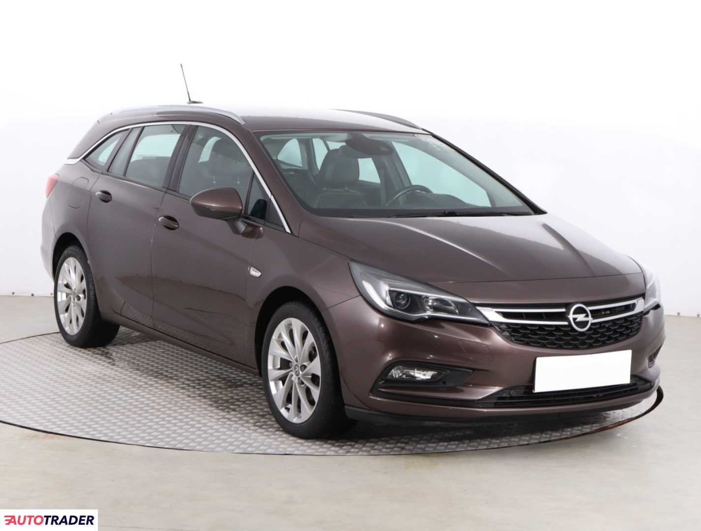 Opel Astra 2017 1.4 123 KM
