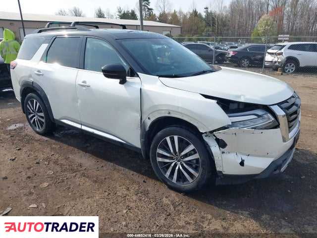 Nissan Pathfinder 2024 3