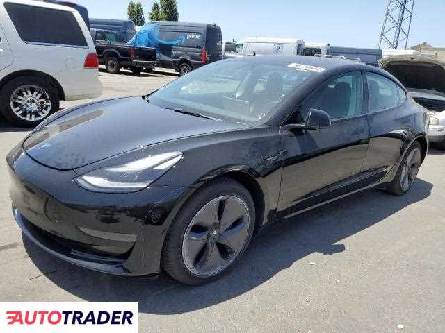 Tesla Model 3 benzyna 2022r. (AMERICAN CANYON)