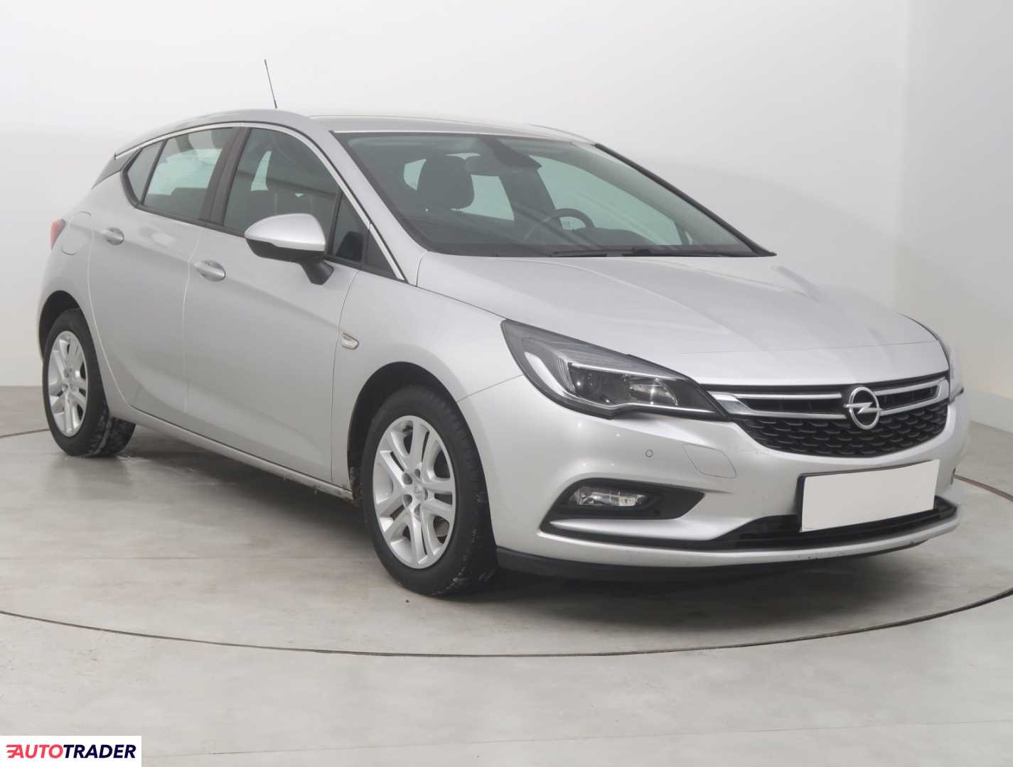 Opel Astra 2018 1.4 147 KM