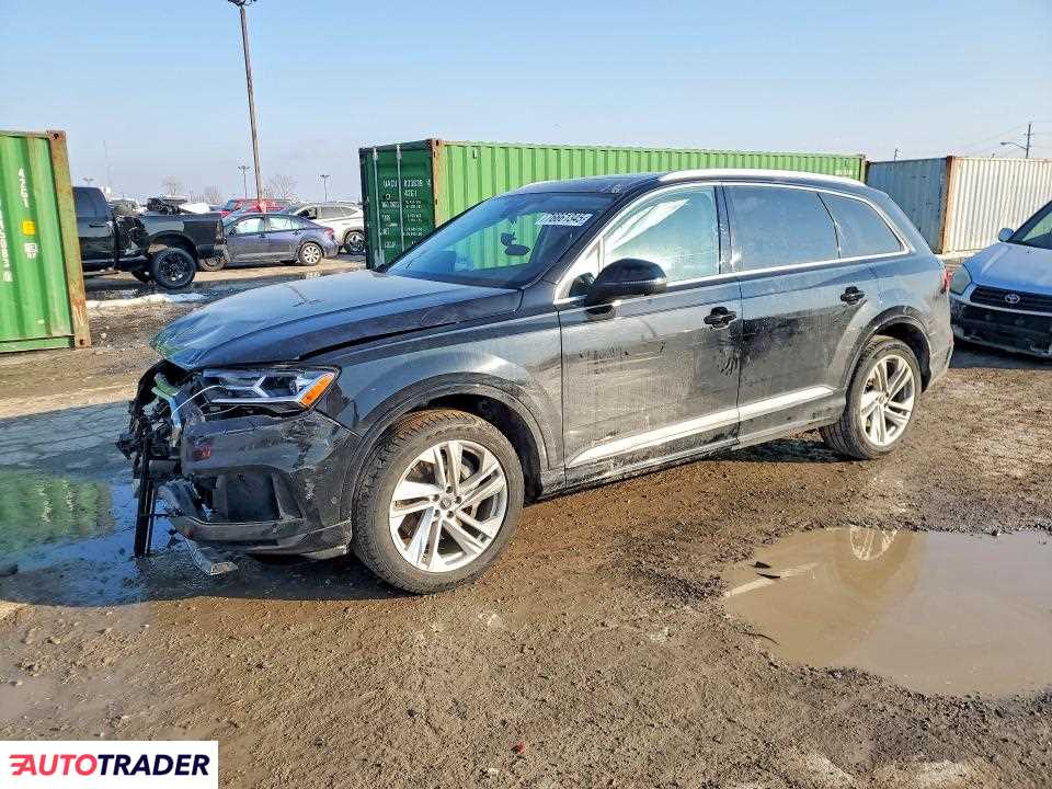 Audi Q7 2021 3