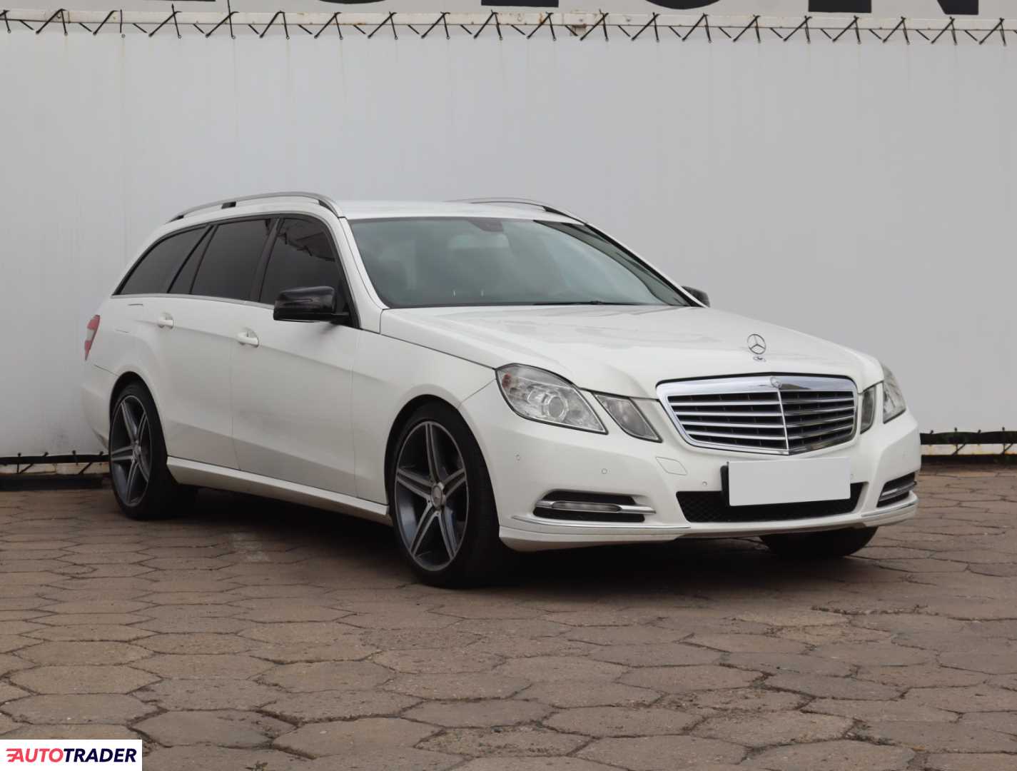Mercedes E-klasa 2012 2.1 167 KM