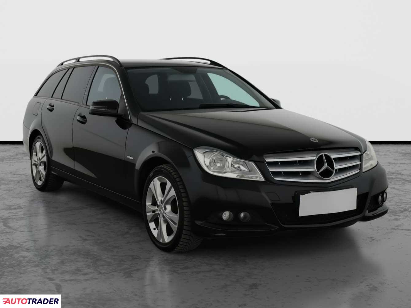 Mercedes C-klasa 2012 1.8 154 KM