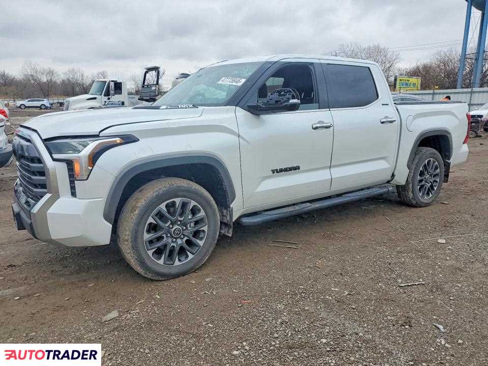 Toyota Tundra 2022 3