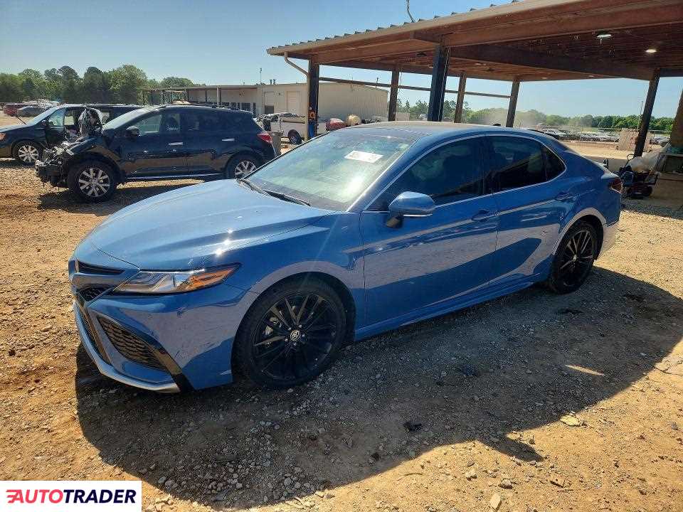 Toyota Camry 2024 3