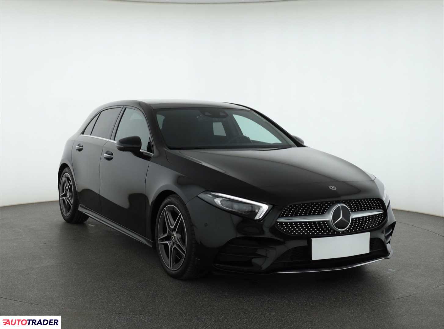 Mercedes A-klasa 2019 2.0 221 KM