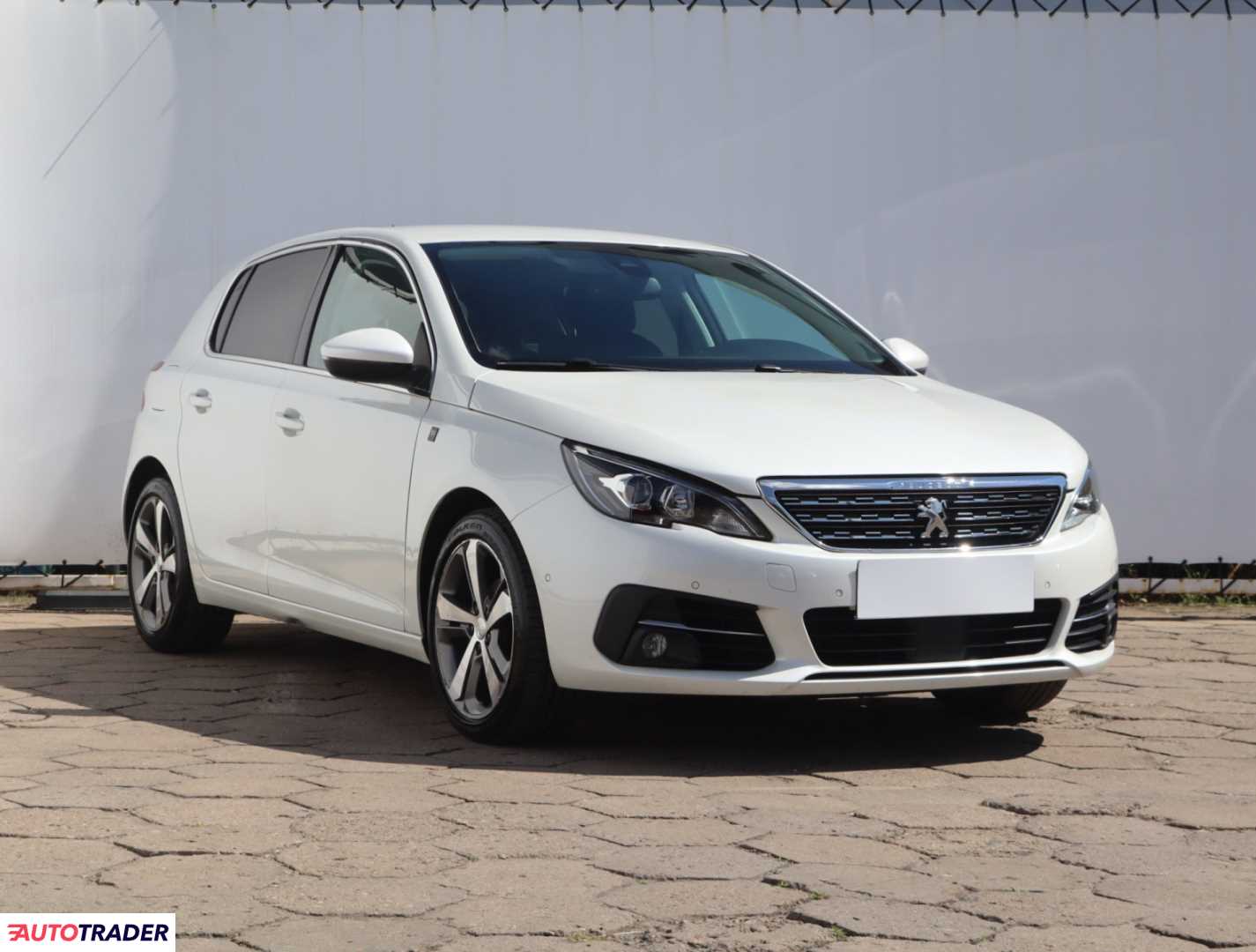 Peugeot 308 2018 1.2 108 KM