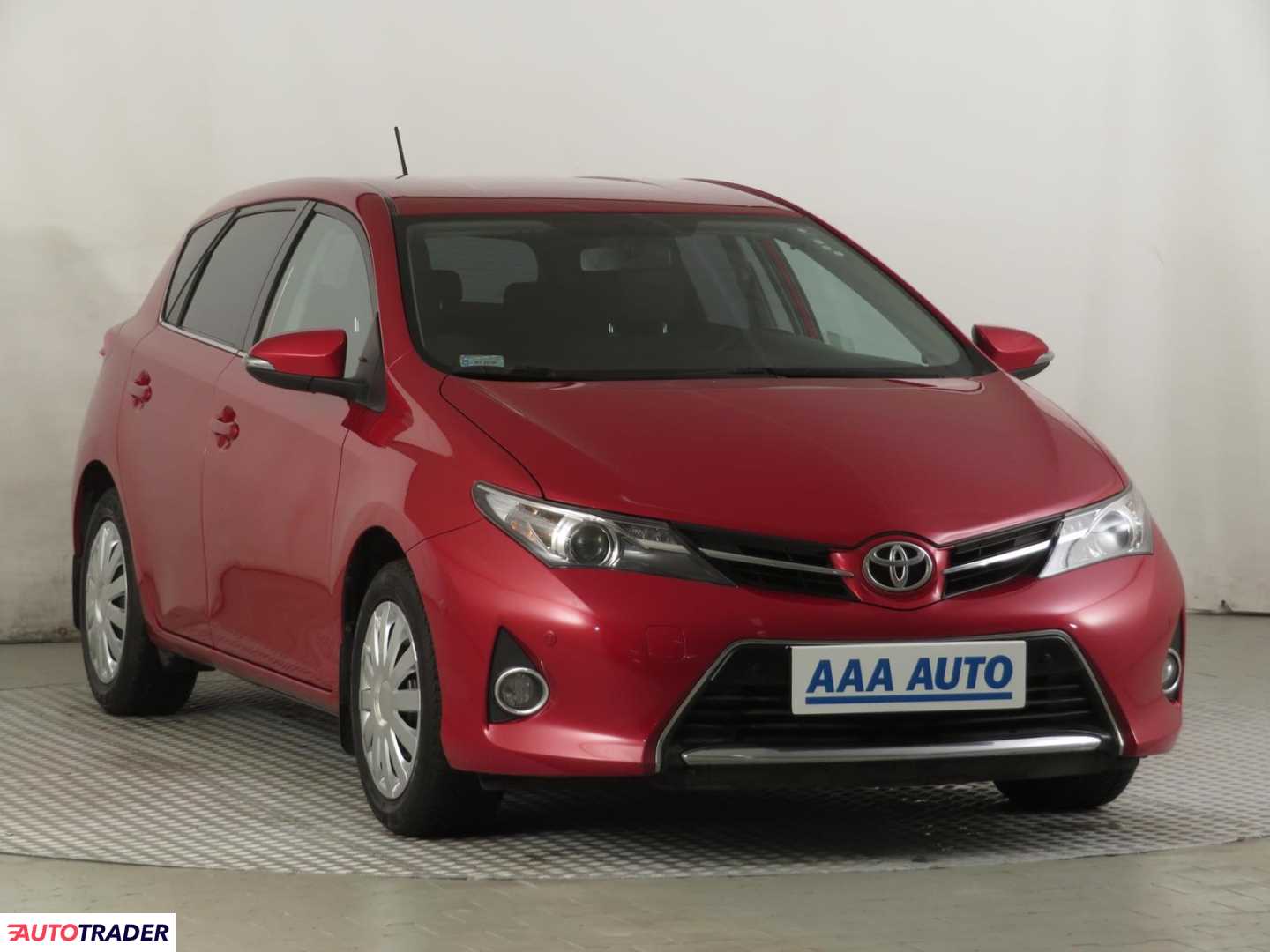 Toyota Auris 2013 1.6 130 KM Toyota Auris 2013 1.6 130 KM