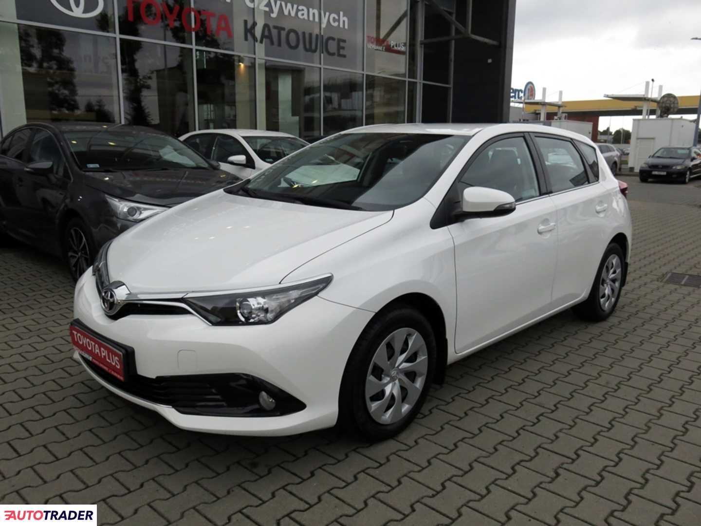Toyota Auris 2017 1.6 132 KM Toyota Auris 2017 1.6 132 KM