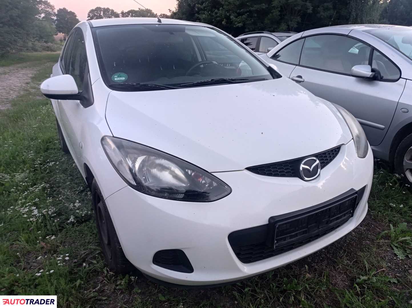 Mazda 2 2011 1.4 90 KM