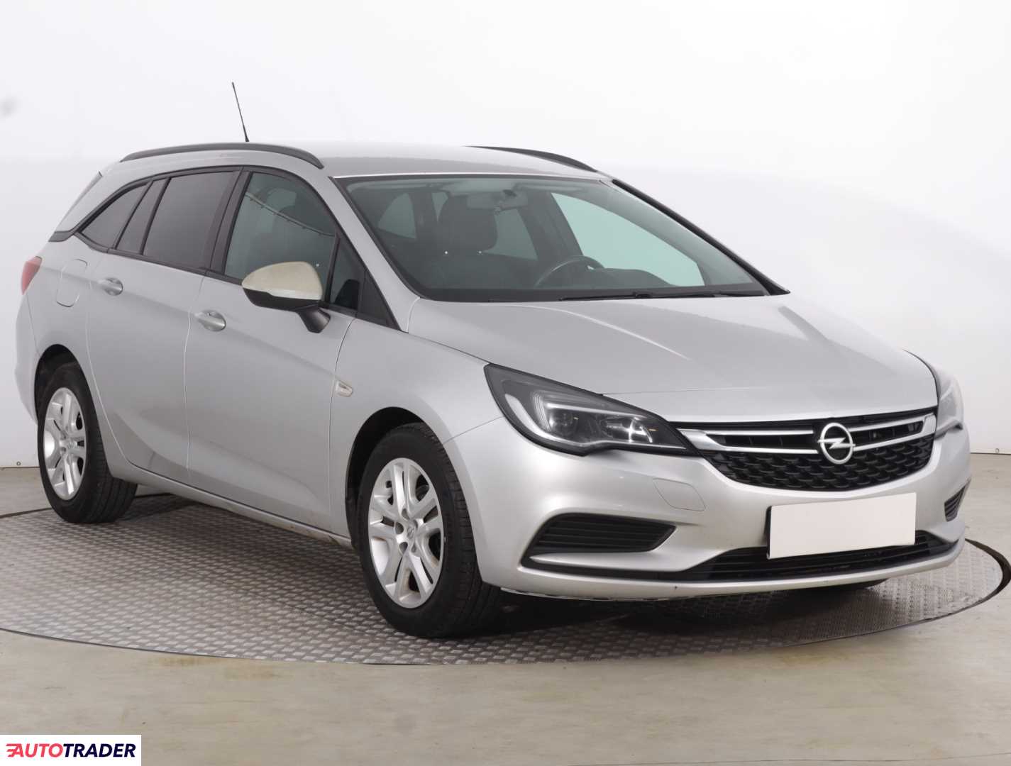 Opel Astra 2017 1.6 108 KM