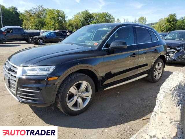 Audi Q5 2.0 benzyna 2018r. (MARLBORO)