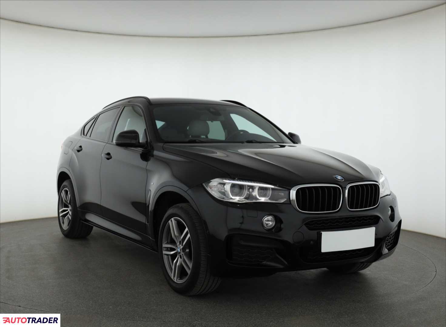 BMW X6 2017 3.0 254 KM