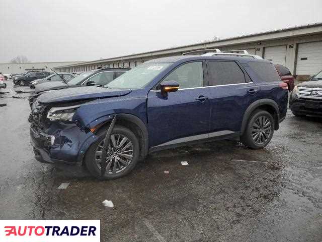 Nissan Pathfinder 2023 3