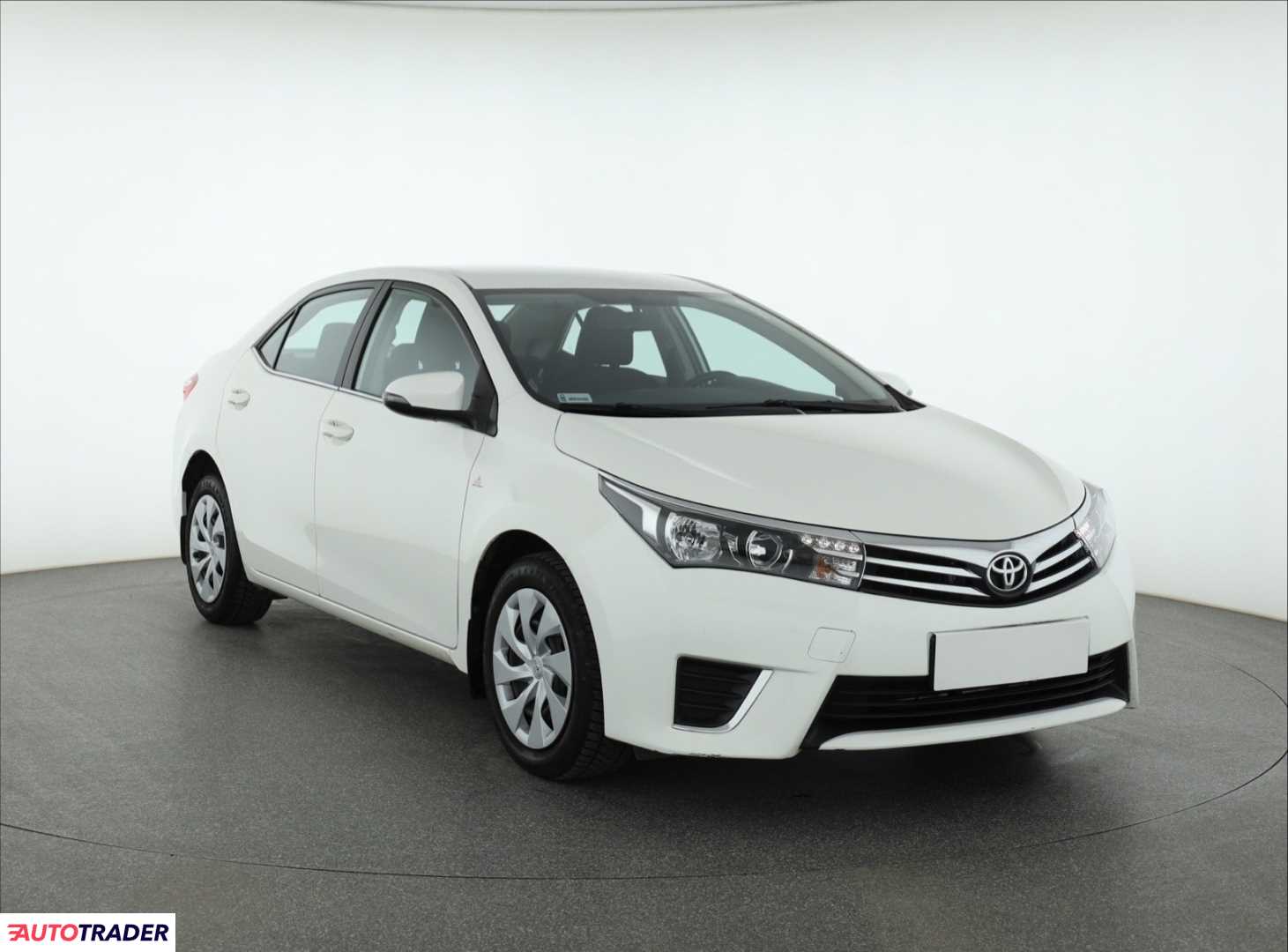 Toyota Corolla 1.3 97 KM 2016r. (Piaseczno)