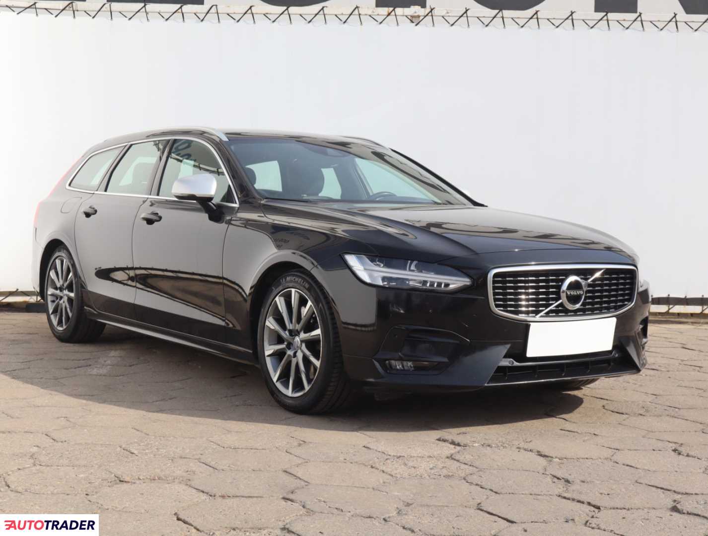 Volvo V90 2019 2.0 187 KM