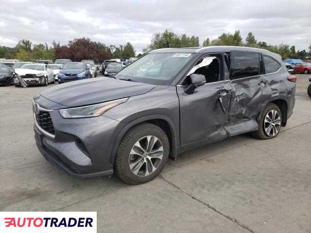 Toyota Highlander 3.0 benzyna 2021r. (WOODBURN)