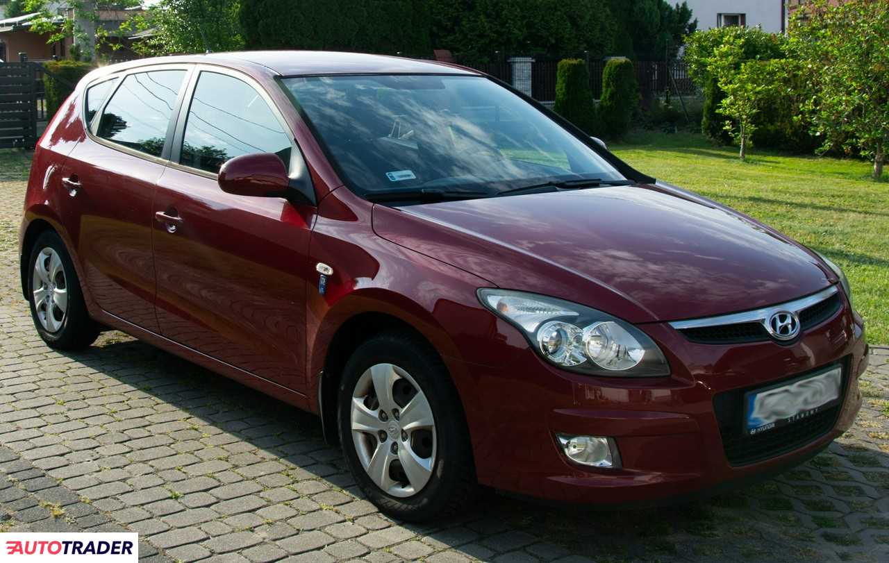 Hyundai i30 2010 1.4 109 KM