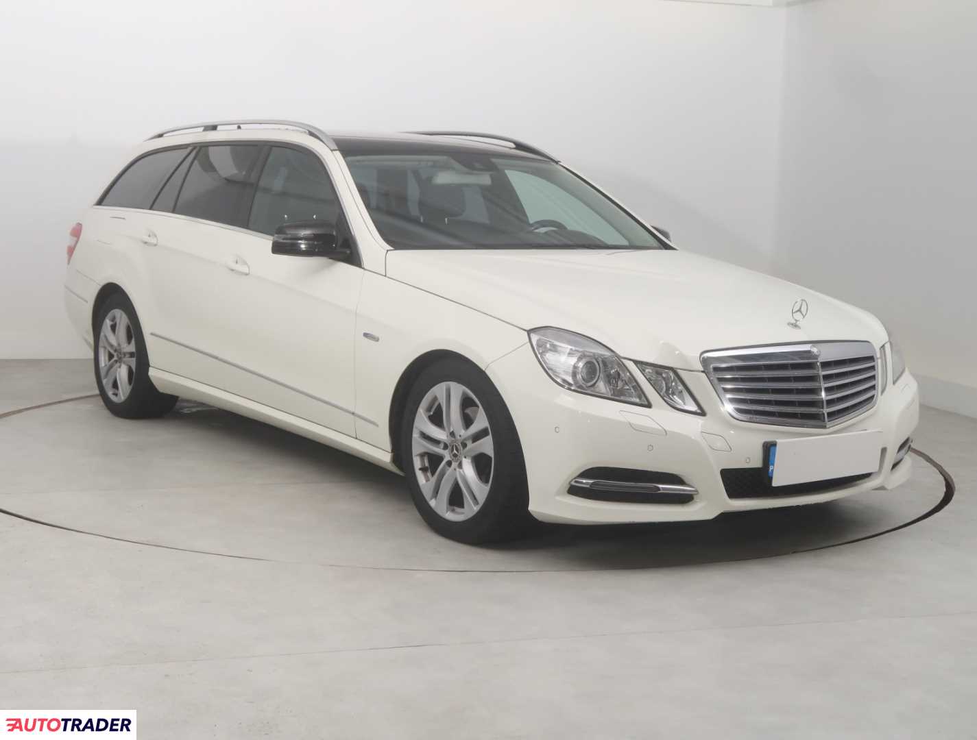 Mercedes E-klasa 2011 2.1 167 KM