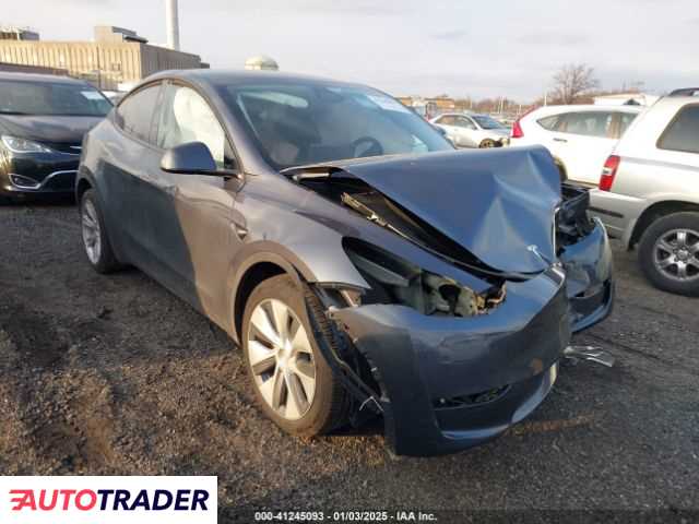 Tesla Model Y 2024 Tesla Model Y 2024