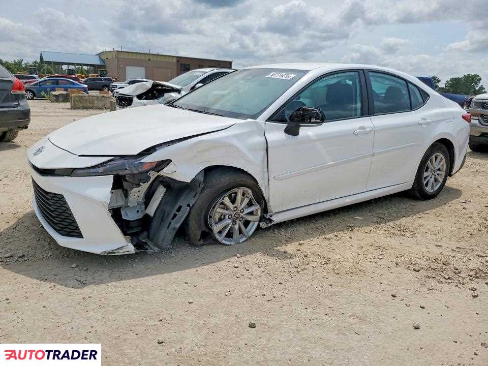 Toyota Camry 2025 2