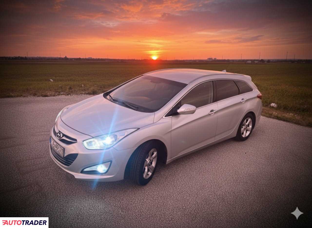 Hyundai i40 2012 1.7 116 KM Hyundai i40 2012 1.7 116 KM