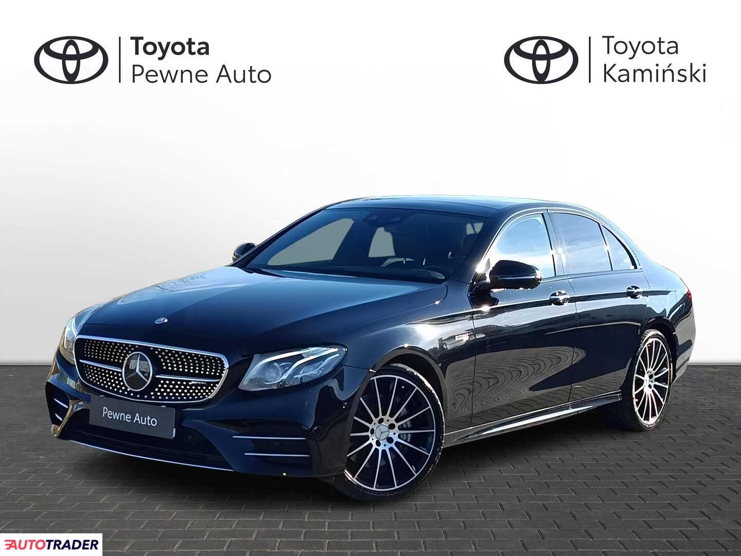 Mercedes Pozostałe 2017 3.0 401 KM