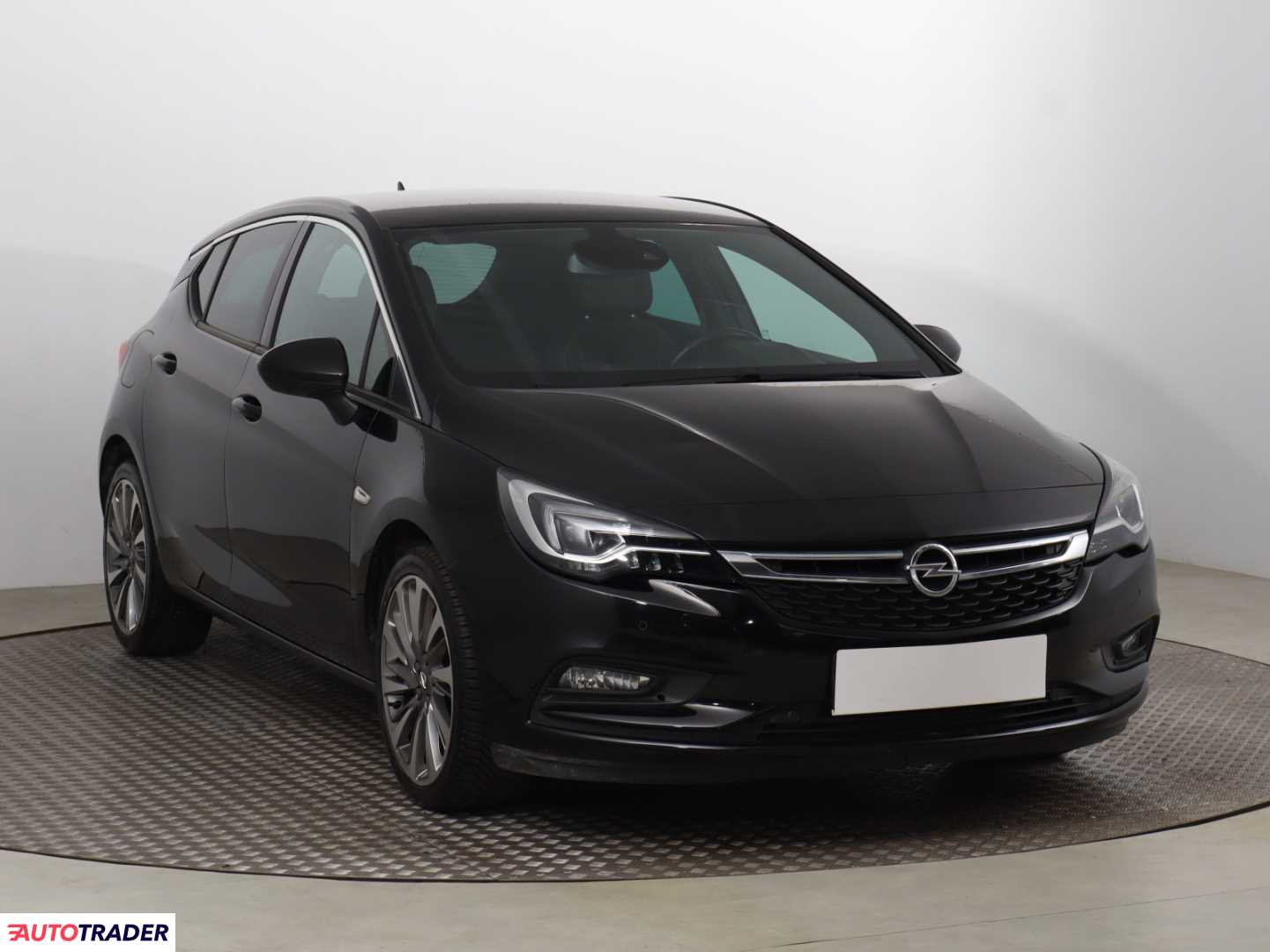 Opel Astra 2019 1.4 147 KM