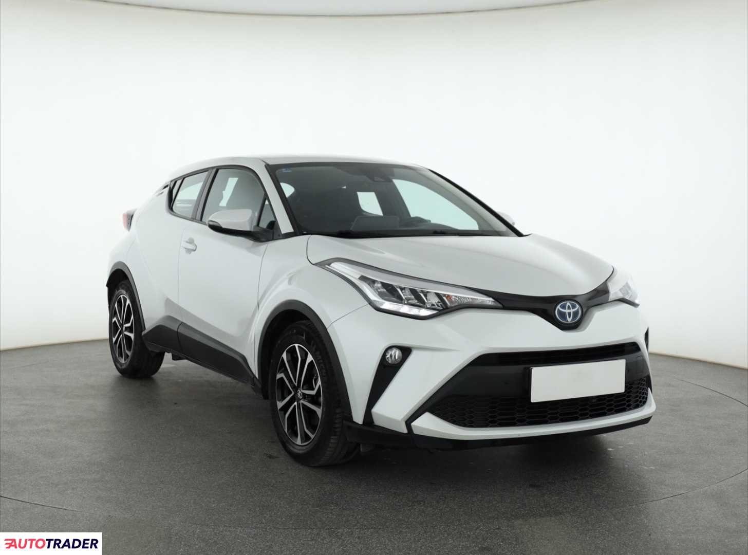 Toyota C-HR 2023 1.8 120 KM