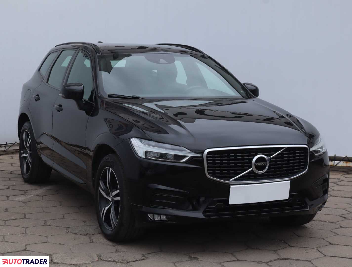 Volvo XC60 2019 2.0 194 KM